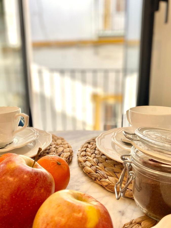 סביליה Magnificent Double Bedroom Apartment At Santa Cruz מראה חיצוני תמונה