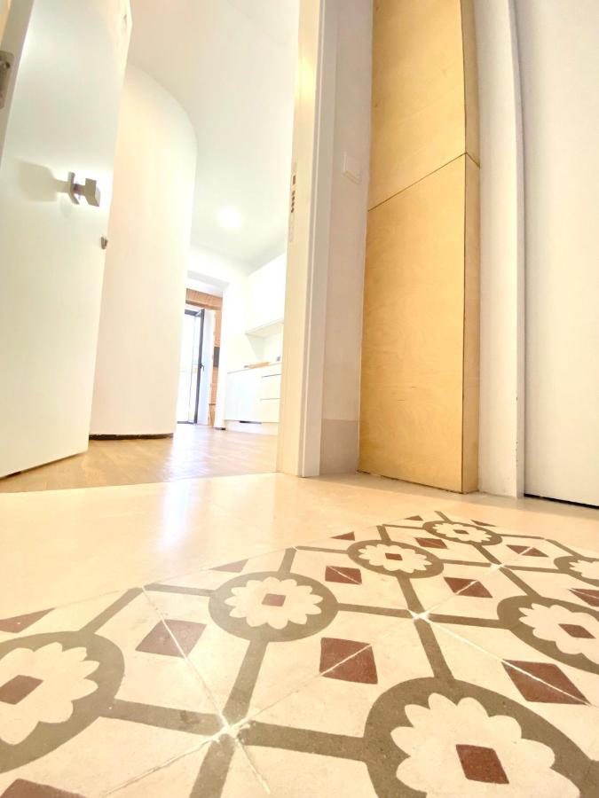 סביליה Magnificent Double Bedroom Apartment At Santa Cruz מראה חיצוני תמונה