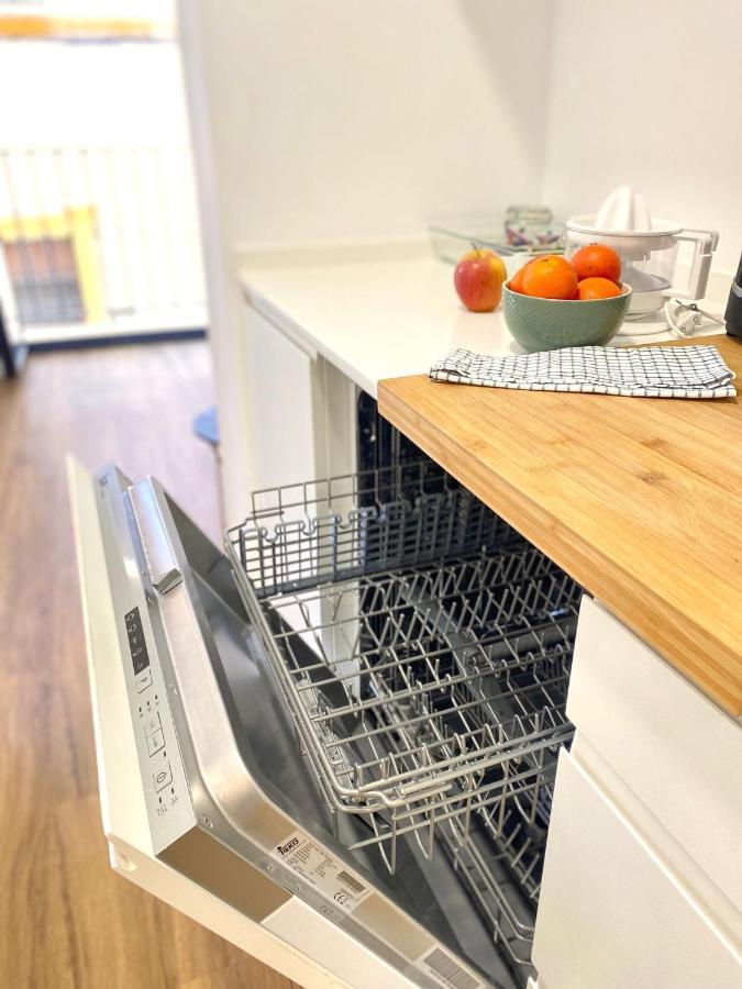 סביליה Magnificent Double Bedroom Apartment At Santa Cruz מראה חיצוני תמונה