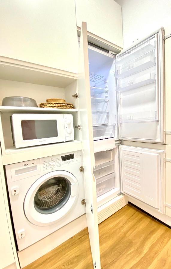 סביליה Magnificent Double Bedroom Apartment At Santa Cruz מראה חיצוני תמונה